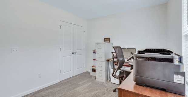 475 Linden Dr thumbnail image