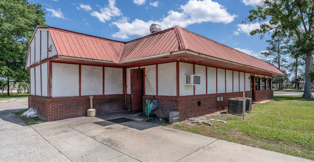 Operational Restaurant for Sale in Alma, GA thumbnail image