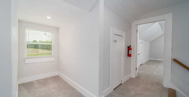 Modern Farmhouse on 65± Acres thumbnail image