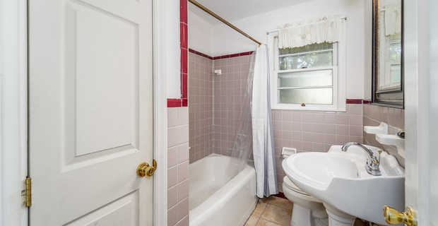 583 Oak Villa Dr thumbnail image