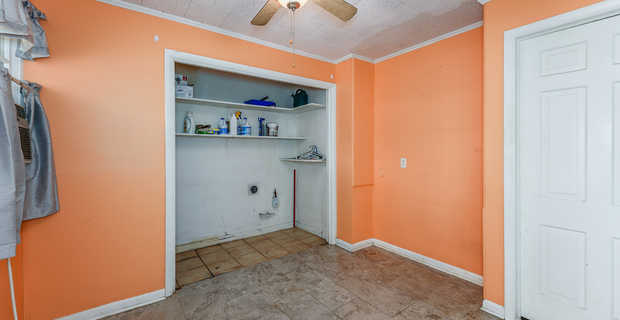 583 Oak Villa Dr thumbnail image