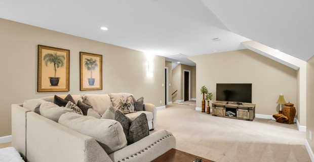 12 South Bogey Drive thumbnail image
