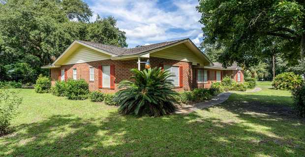 1245 Blythe Island Dr thumbnail image